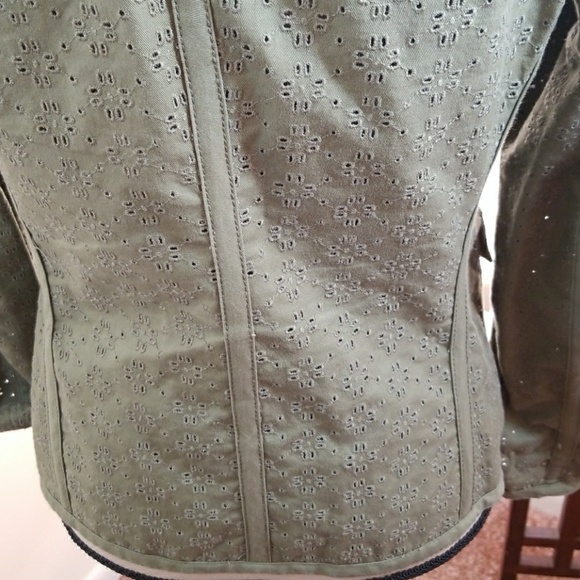 Dkny casual eyelet single breasted green jacket. - Picture 6 of 7